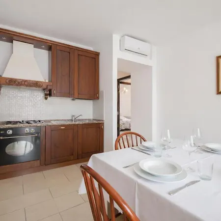Apartament Dimoras 3br Center Balcony & Parking Sf Olbia