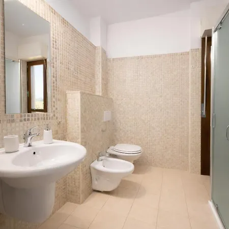 Dimoras 3br Center Balcony & Parking Sf * Όλμπια